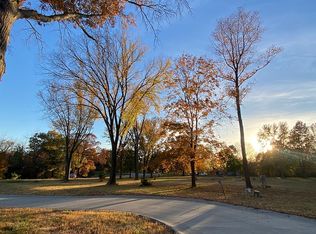 2989 Pine Grove Ln NE, Iowa City, IA 52240