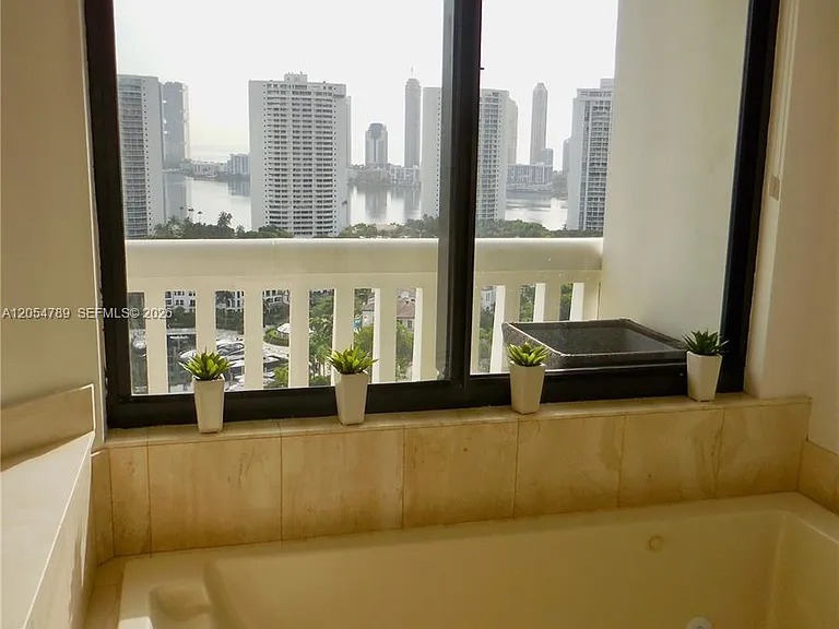 1000 Island Blvd #2308 — Photo 33
