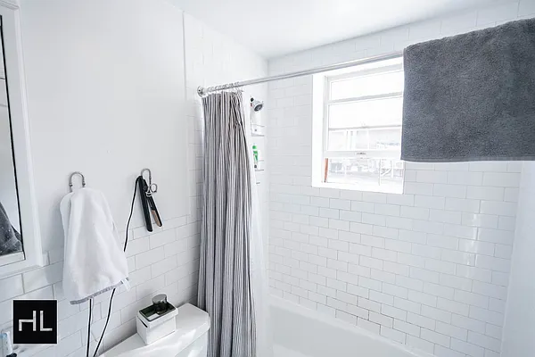 Rented by Highline Residential | media 26