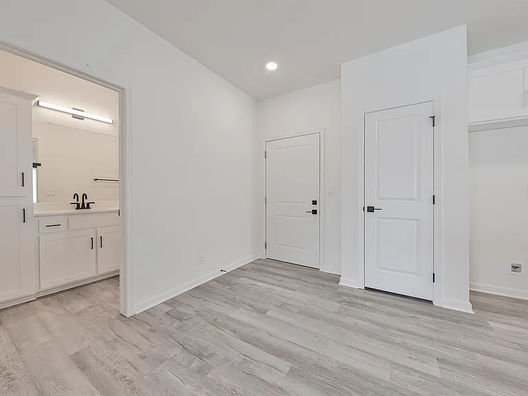 Bellbrook Apartments — Photo 8