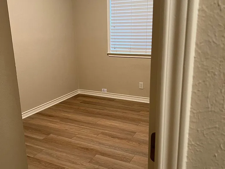 2915 Bushnell Dr — Photo 13