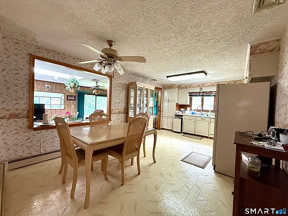 3rd image of 149 Kathrine Drive