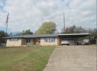 222 Terrace Dr, Pauls Valley, OK 73075