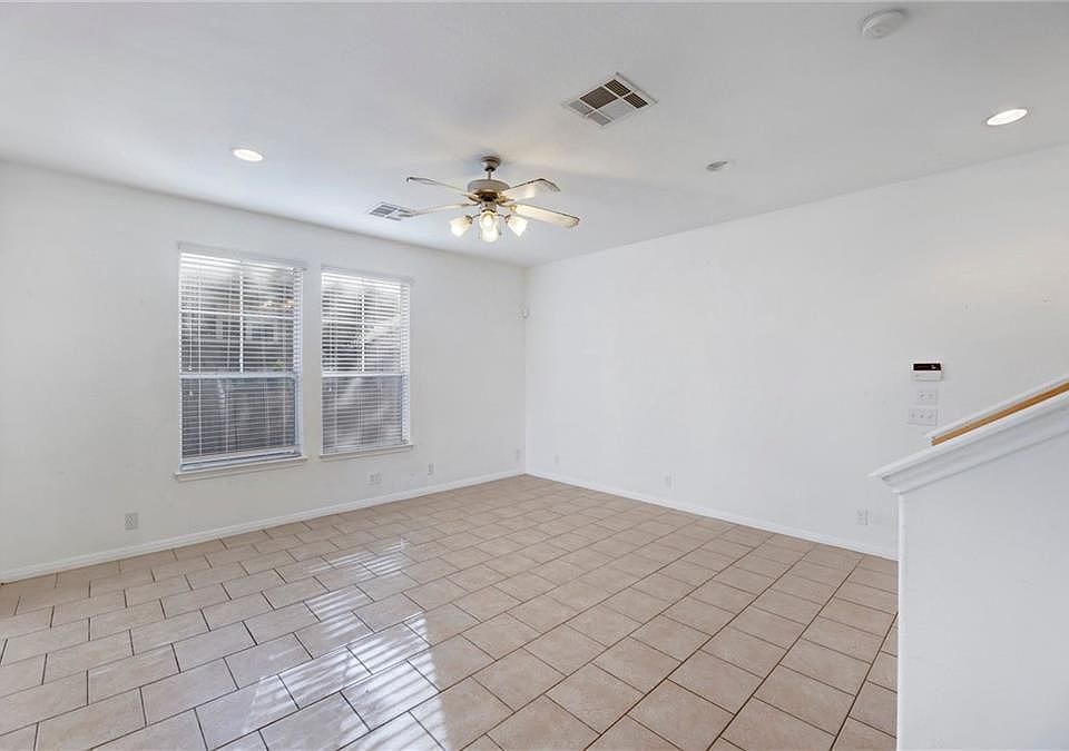 1st image of 710 Franklin Blvd APT C