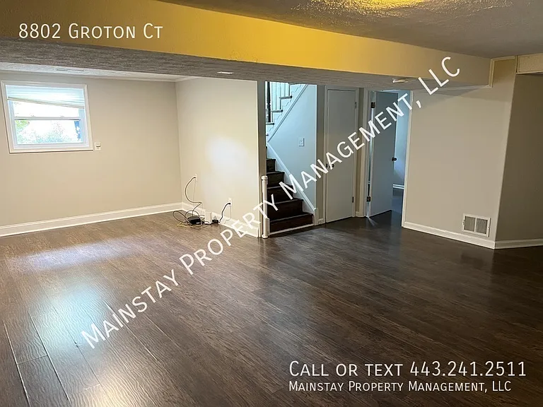 8802 Groton Ct — Photo 19