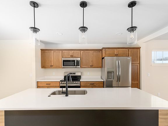 4th image of 5927 Woodbine Dr