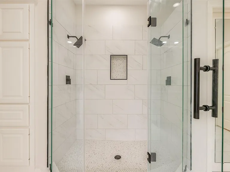 5706 Cielio Bay Ct — Photo 26