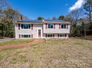 27 Howard Ave, Buzzards Bay, MA 02532