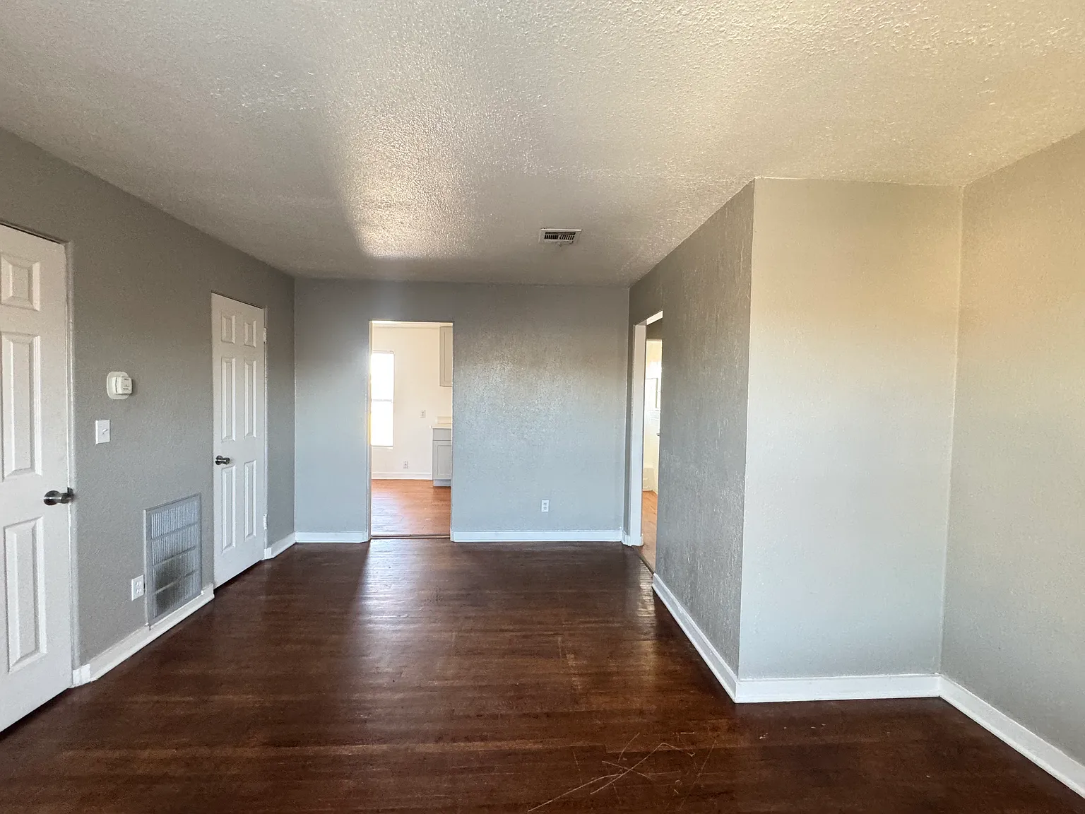 2 bed, 725 sqft, $845 — Photo 3