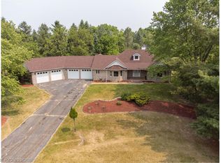 3526 Eastbrook Dr, Ann Arbor, MI 48105