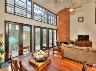 2811 Arizona Ave APT 3, Santa Monica, CA 90404