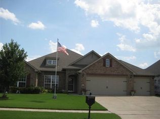 4913 E Commercial St, Broken Arrow, OK 74014