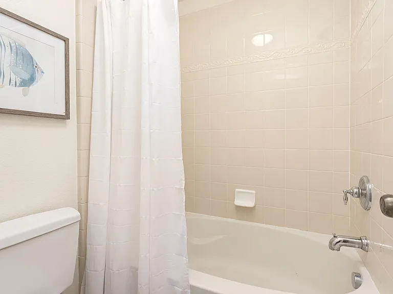 577 Almond Rd — Photo 23