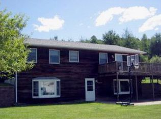 13 Forge Ln, Lyndonville, VT 05851