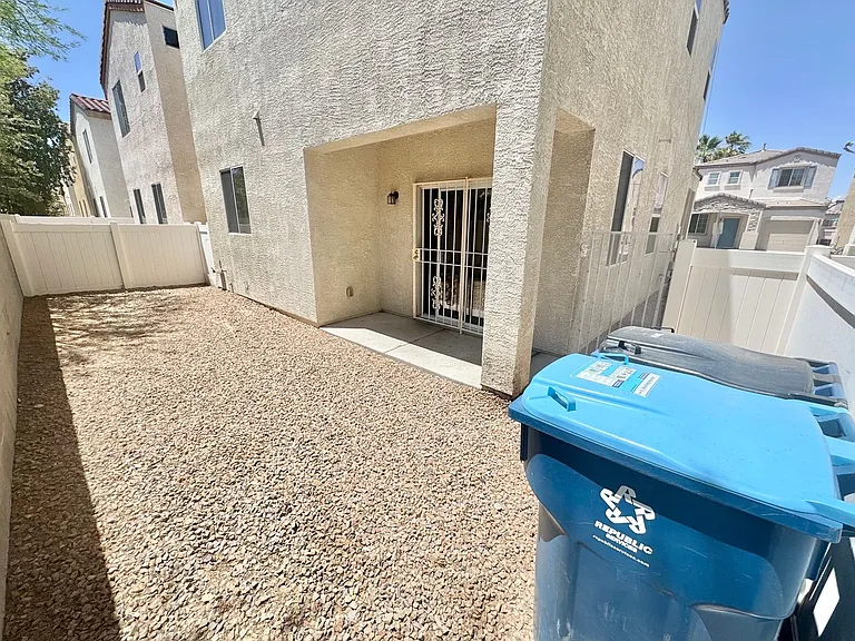 10424 Palm Village St — Photo 22