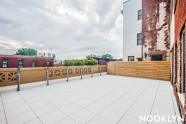 Rented by Nooklyn NYC LLC | media 90