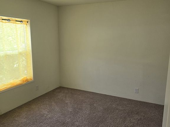 5th image of 404 N Best View Dr