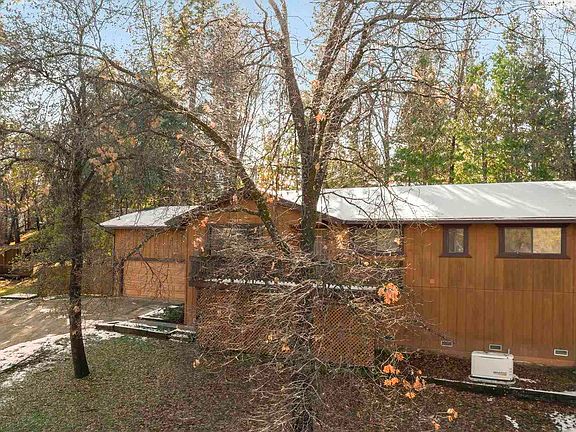 2nd image of 20474 Sherry Ln