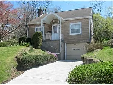 909 4th St photo 1
