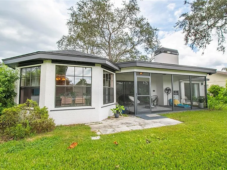 2906 Windridge Dr — Photo 38