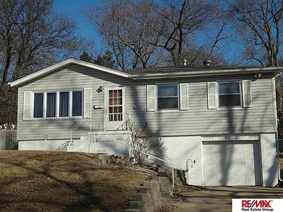1st image of 8953 Laurie Cir