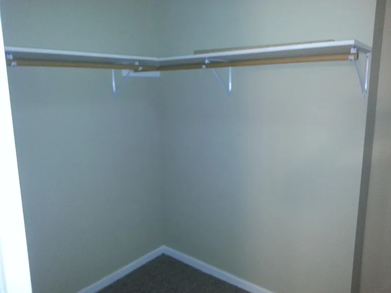 307 Douglas Dr — Photo 21