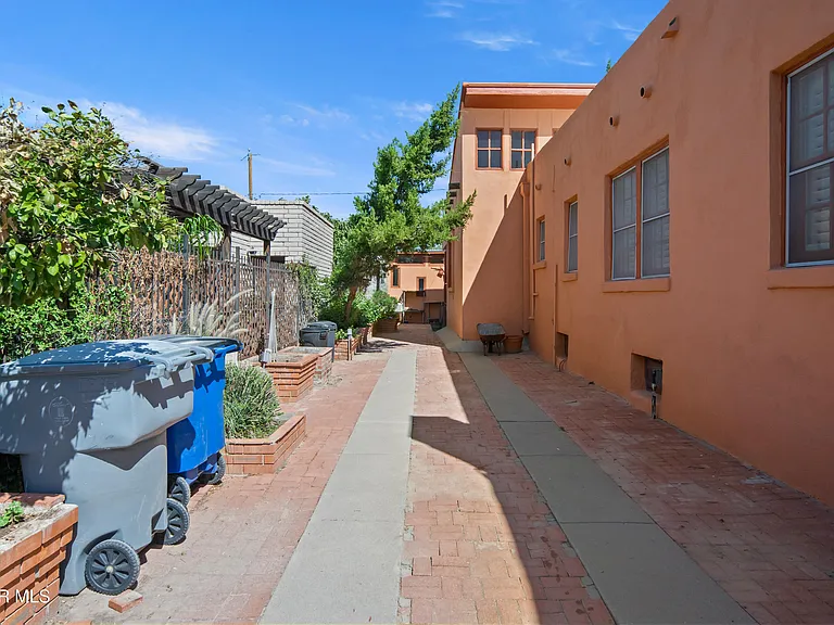 515 Gregory Ave — Photo 46