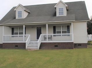 1862 Asbury Rd, Cove City, NC 28523