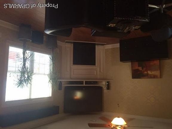 5th image of 1604 B Brook Hollow Dr