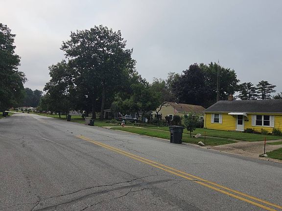 4th image of 320 E Chippewa Ave