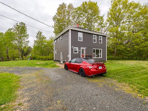 2nd image of 387 Brookside Rd