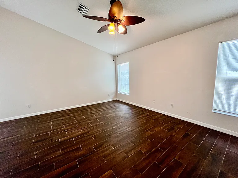 18110 Palm Breeze Dr — Photo 10