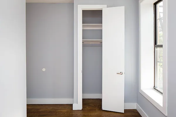 Rented by Nooklyn NYC LLC | media 48