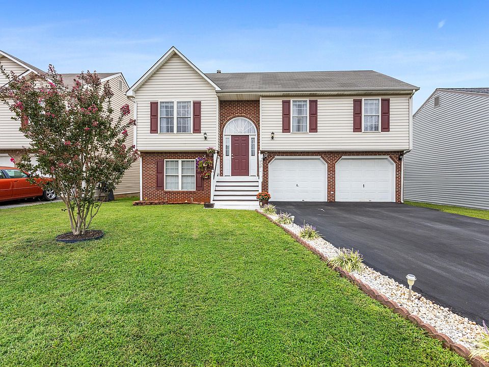 1st image of 4846 Golfview Dr NE