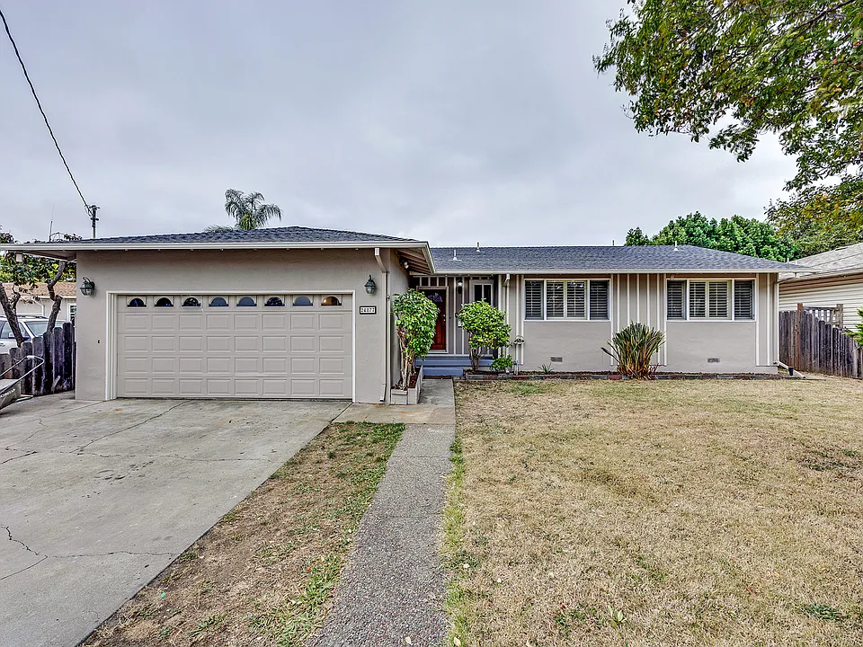 24877 Tioga Rd
