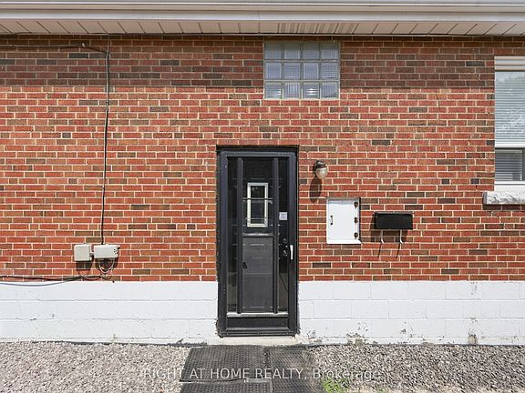 4th image of 38 Martin Rd #Basement