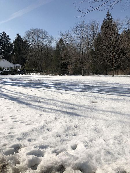 2nd image of 0 GRAY Avenue
