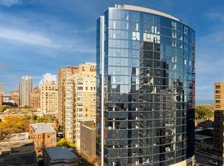 2950 N Sheridan, Chicago, IL 60657