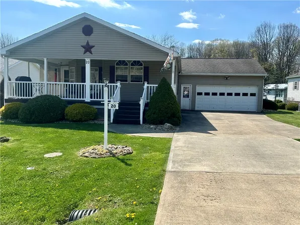 20 Stoneridge Ln, Grove City, PA 16127