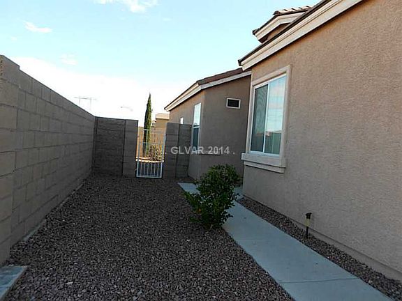 3rd image of 1035 Lone Pine River Ave