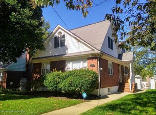 137 Ravenhurst Ave, Staten Island, NY 10310