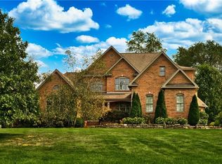 202 Hunt Saddle Ln, New Wilmington, PA 16142