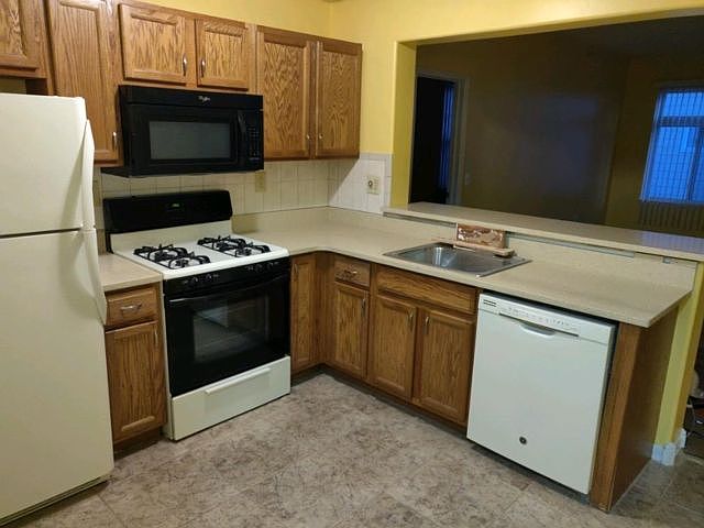 1st image of 209 Beach Breeze Pl Unit B