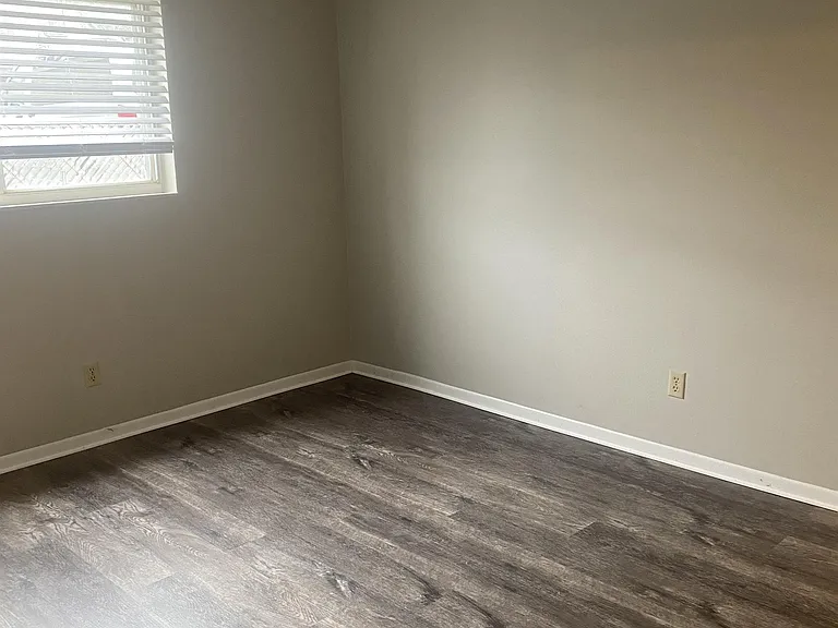 5600 Cheviot Rd #3 — Photo 3