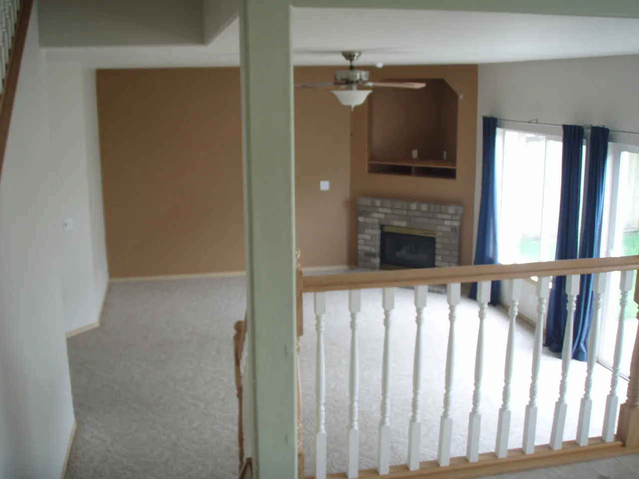 Beautiful 4 Bedroom Hillsboro Home — Photo 4