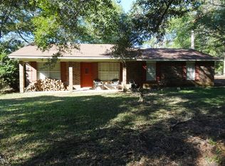 375 Barron Rd, Pollock, LA 71467