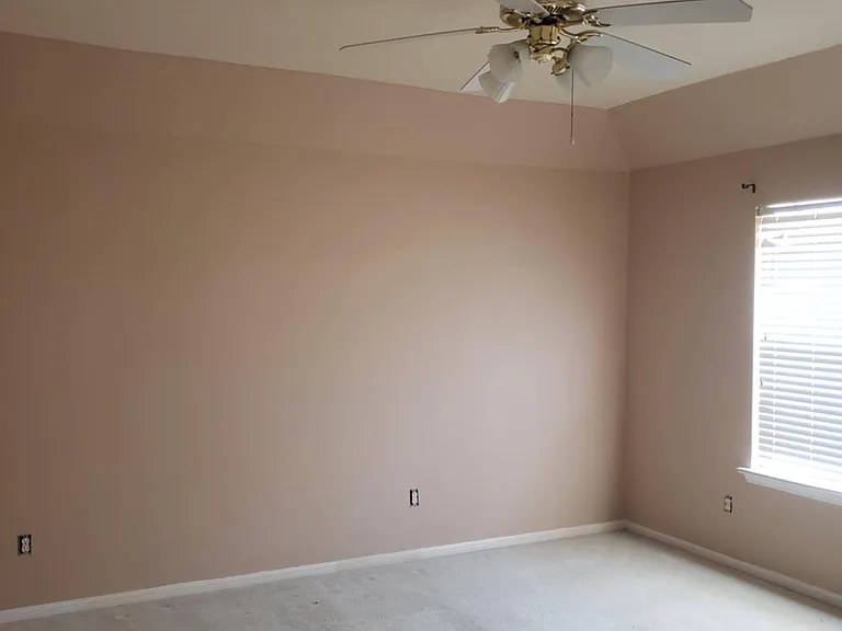 Room 5 - Master - Located in the second floor with multiple windows and two huge closets including linen closet