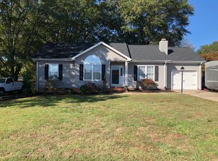 5 S Orchard Dr, Taylors, SC 29687