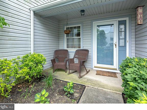 2nd image of 310 Lake Side Dr