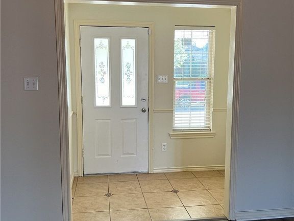 3rd image of 3987 Hunter Creek Dr